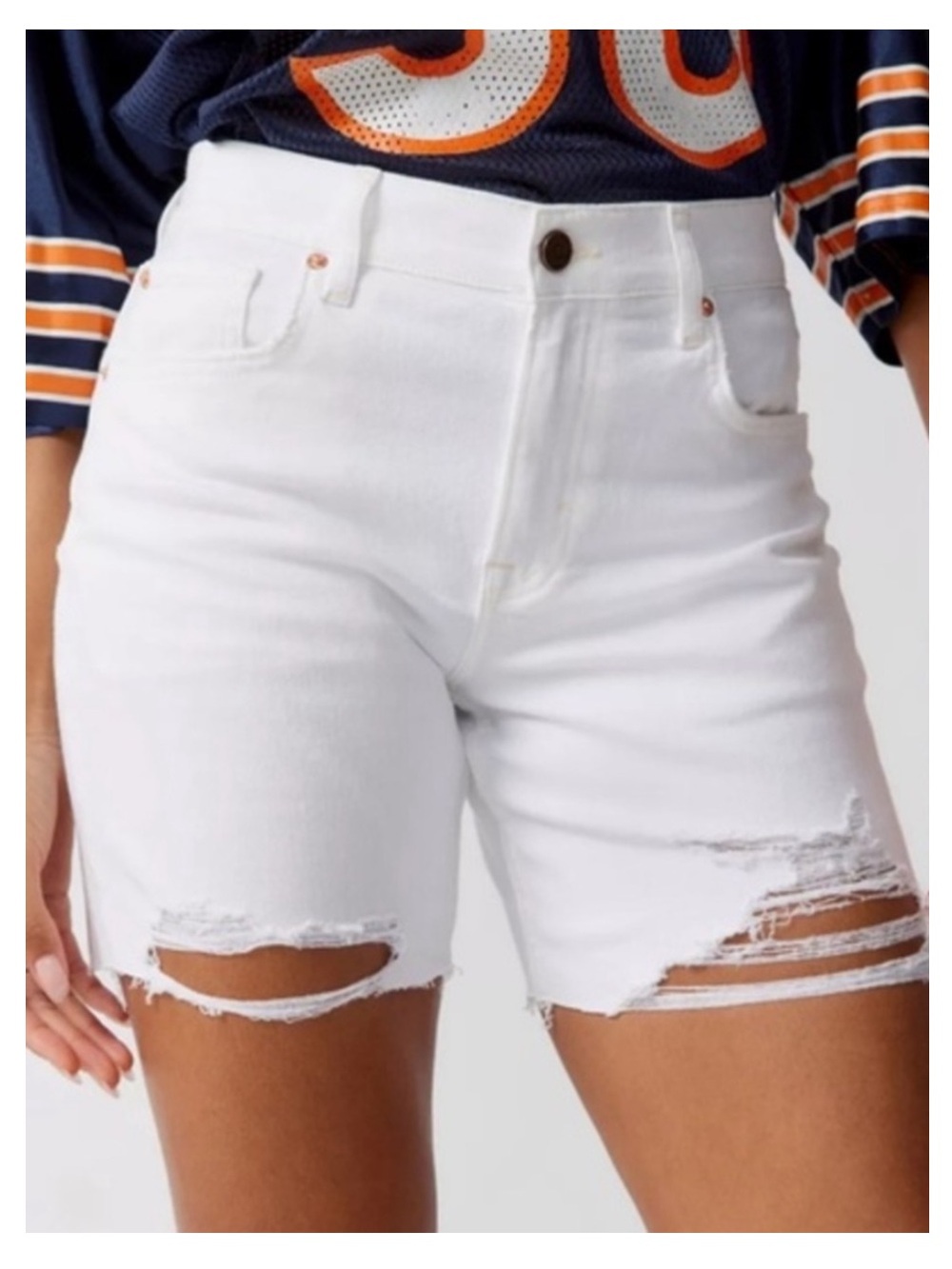 🟤NWT BDG Angie Longline Cutoff Denim Shorts in White - Sz 25